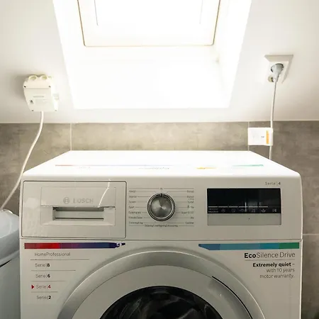 Dinbnb L 100m To Bryggen L Pet Friendly L Sleeps 4 L Smart-tv Берген